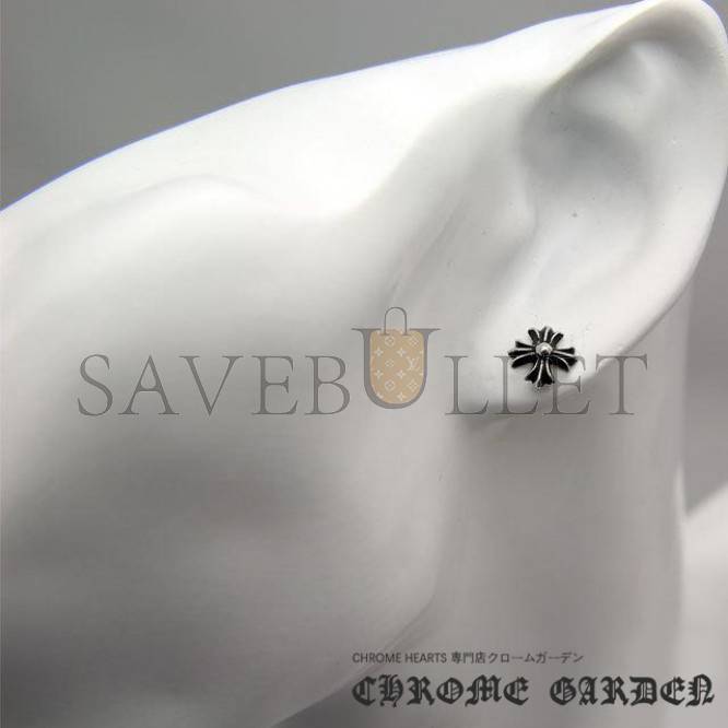 Ch**me He**ts cross cut out stud earring