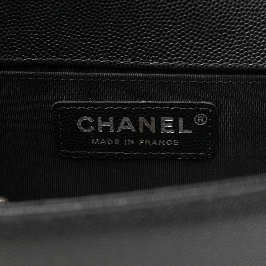 Ch*el caviar quilted medium boy flap black silver hardware (25*15*8cm)