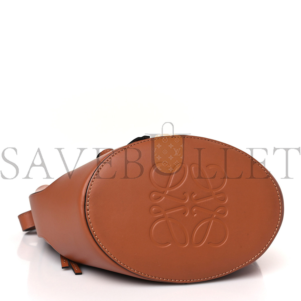 l*ew* calfskin balloon bucket bag tan (29*22*20cm)